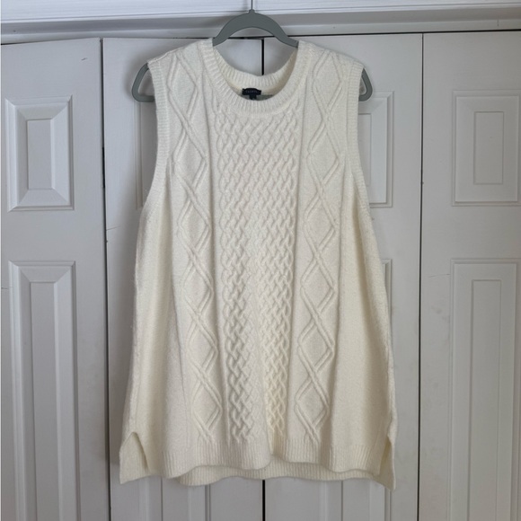 Talbots Sweaters - TALBOTS Women’s Elegant CREAM Cable Knit Sweater Vest Feminine Modern Size Large